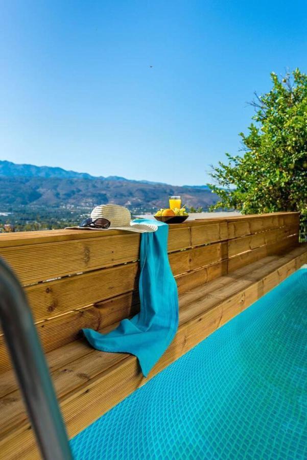 Superior Apartment - Overlooking Chania-With Pool Chania  Exteriör bild